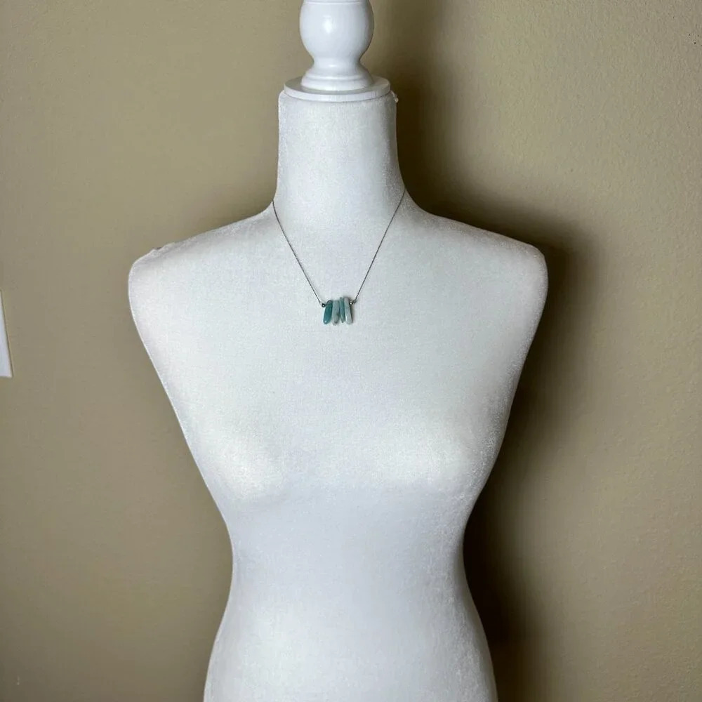 Boutique Purchased Blue Green Stone and Silver Tone Necklace - Picture 5 of 7
